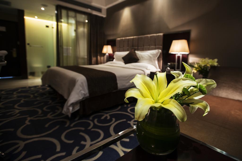 Yinchuan Vintage Hill Hotels & Resorts Стая снимка