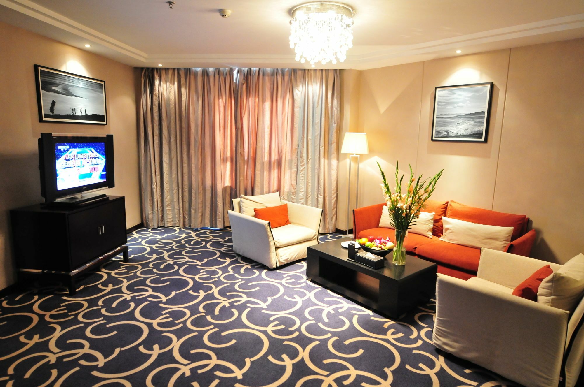 Yinchuan Vintage Hill Hotels & Resorts Екстериор снимка